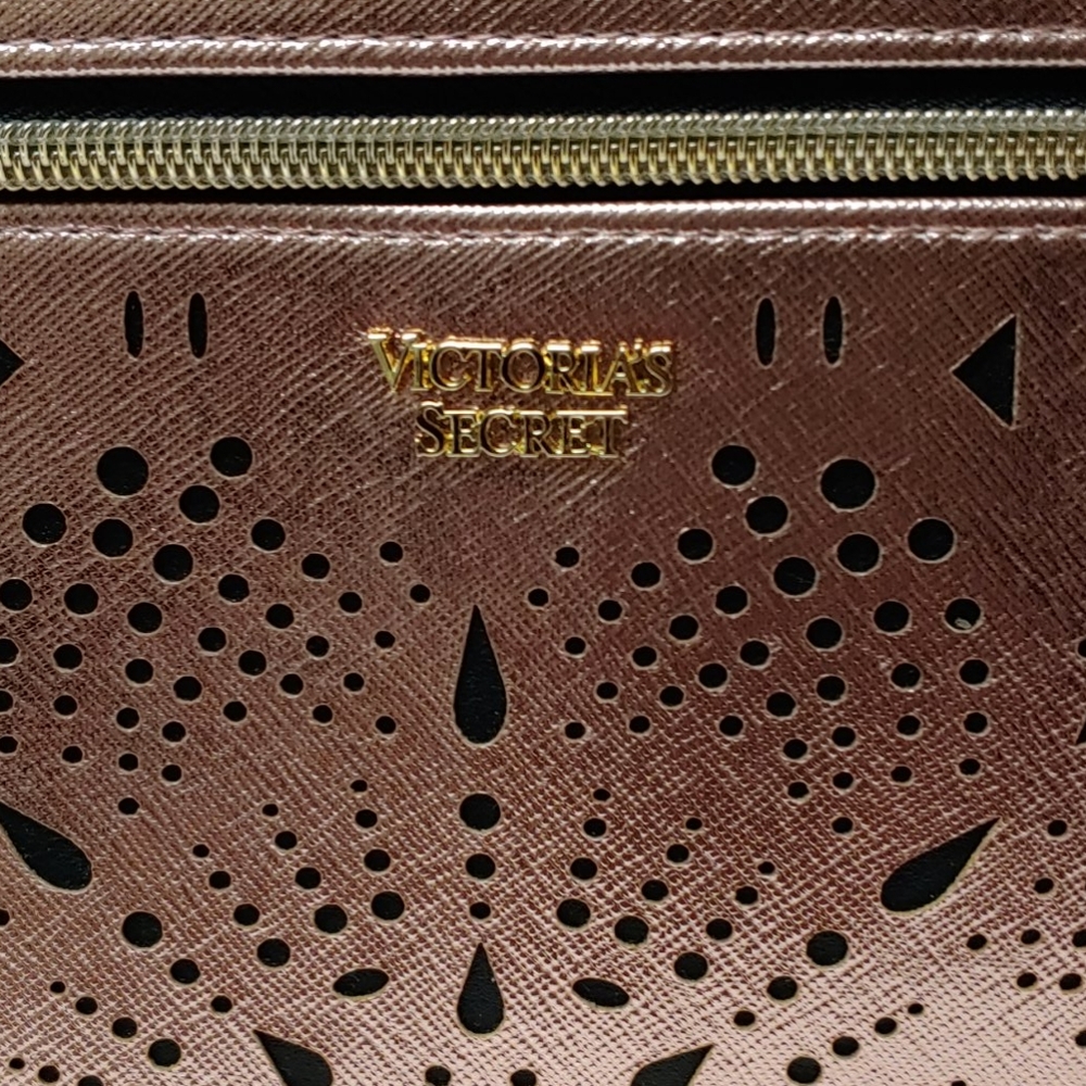 Victoria Secret Make Up Box - Picture 2 of 3